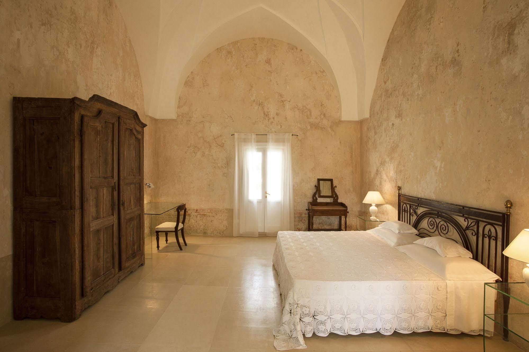 Critabianca - Masseria In Salento Cutrofiano Exteriör bild