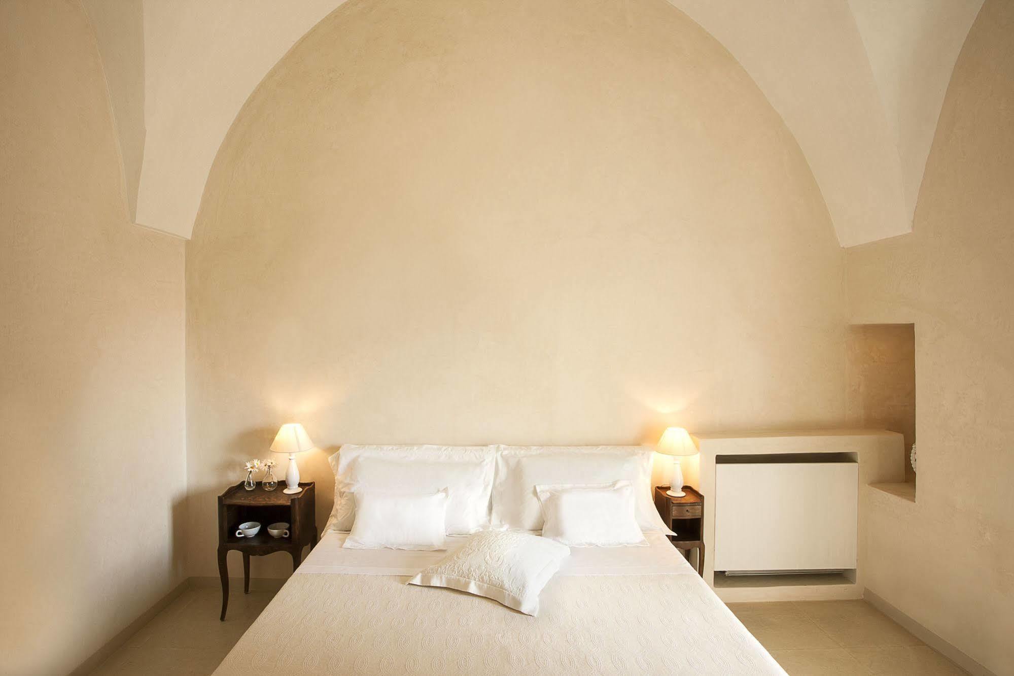 Critabianca - Masseria In Salento Cutrofiano Exteriör bild